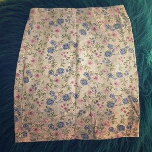 H&M Fitted Floral Skirt XS
